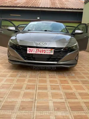Hyundai Elantra SEL 2023 Gray