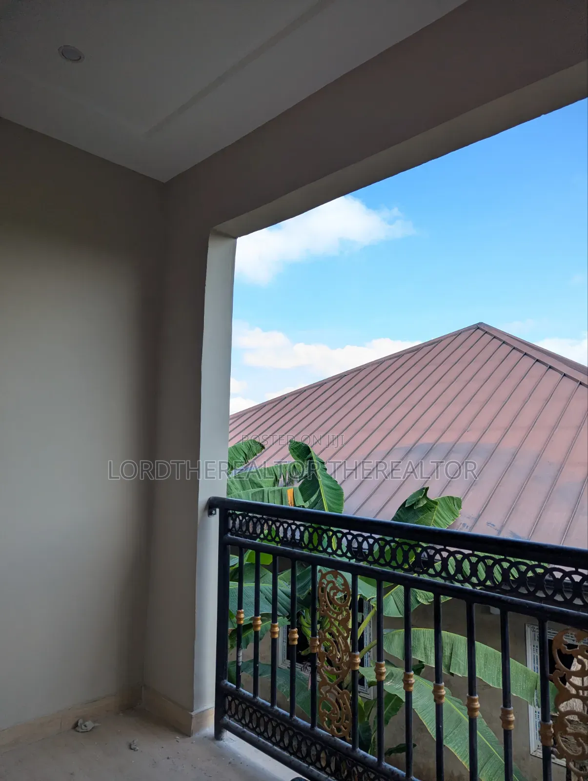 3bdrm Apartment in Pokuase for rent