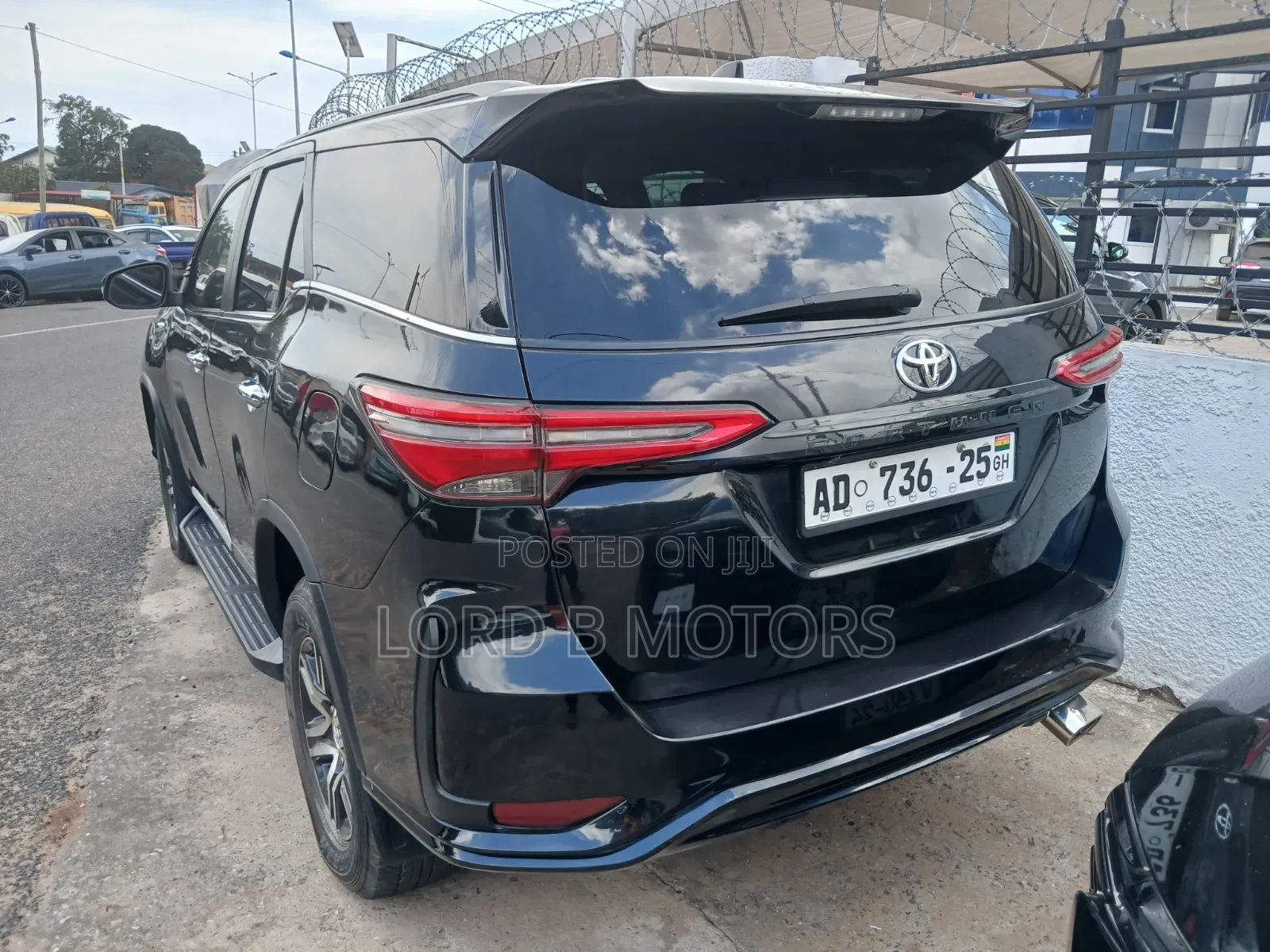 Toyota Fortuner 2016 Black
