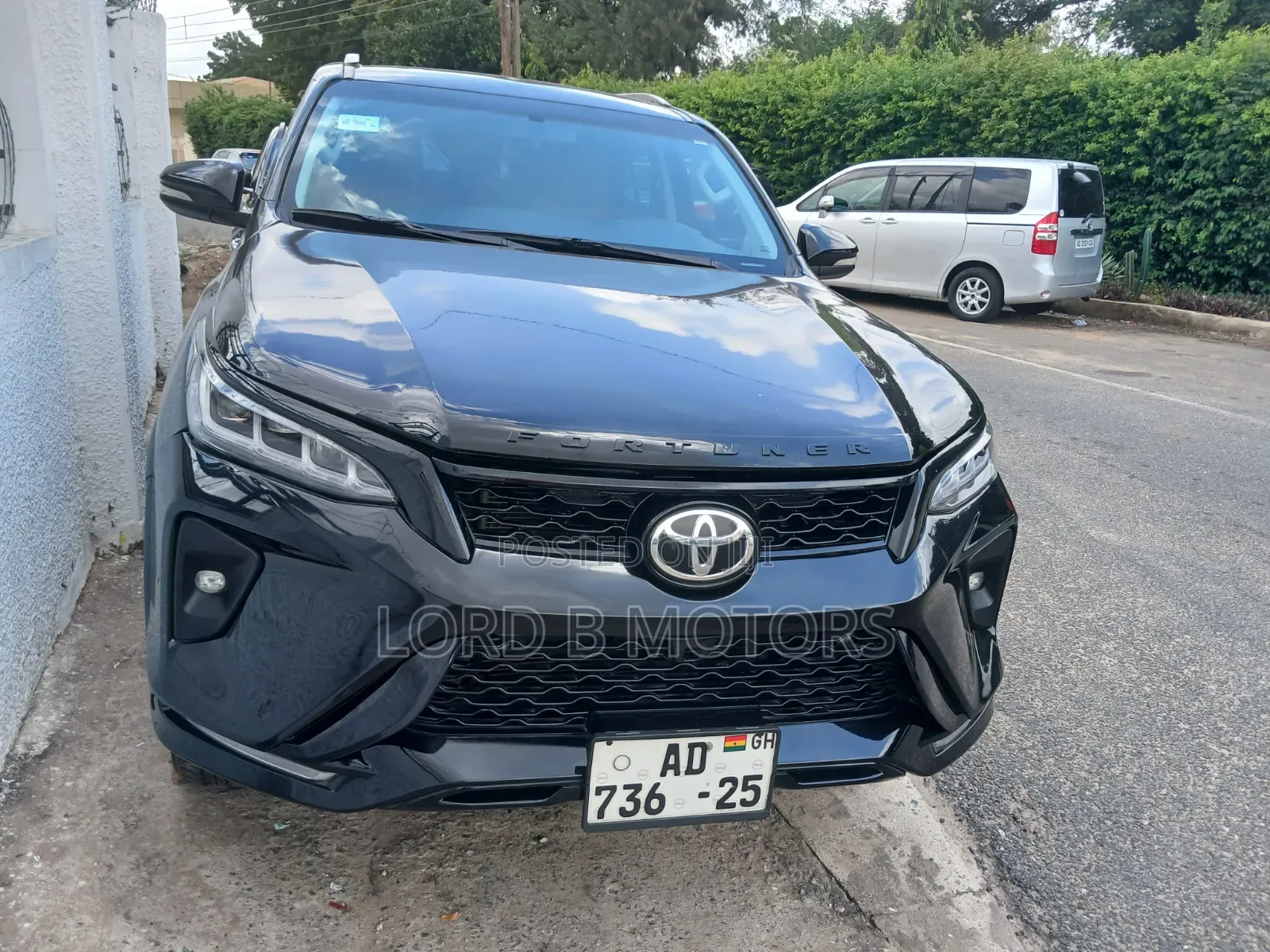 Toyota Fortuner 2016 Black