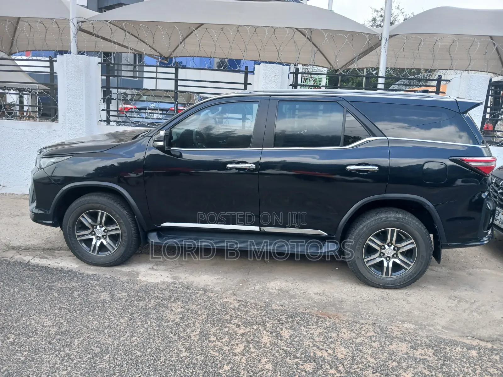 Toyota Fortuner 2016 Black