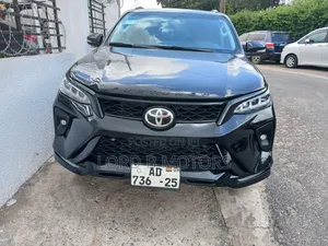 Toyota Fortuner 2016 Black