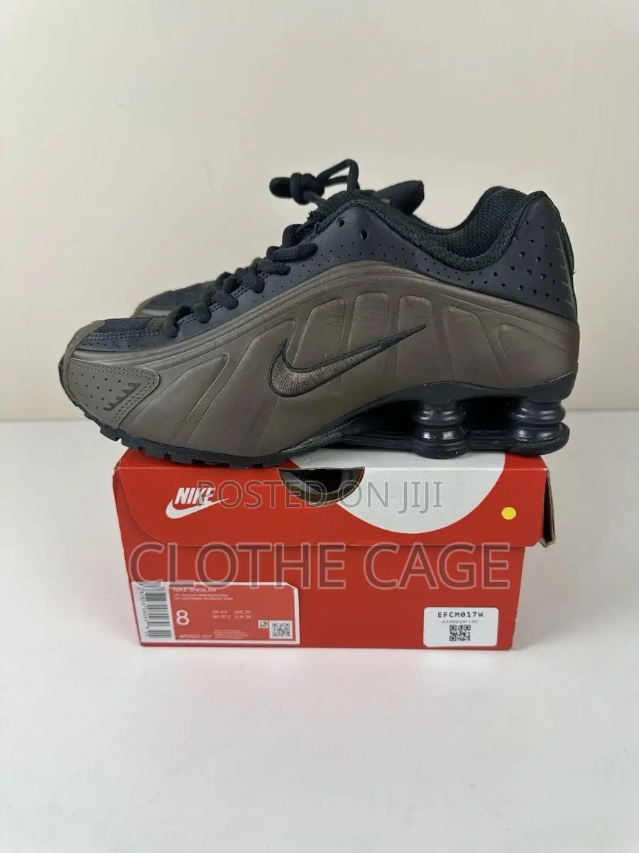 Nike Shox R4