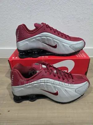 Nike Shox R4