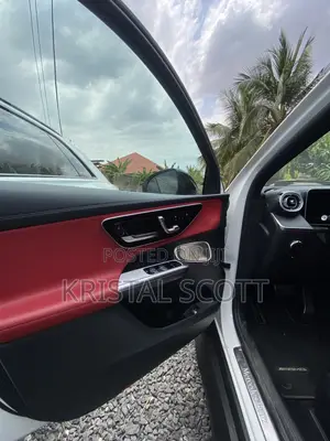 New Mercedes-Benz GLC-Class GLC 300 2025 White
