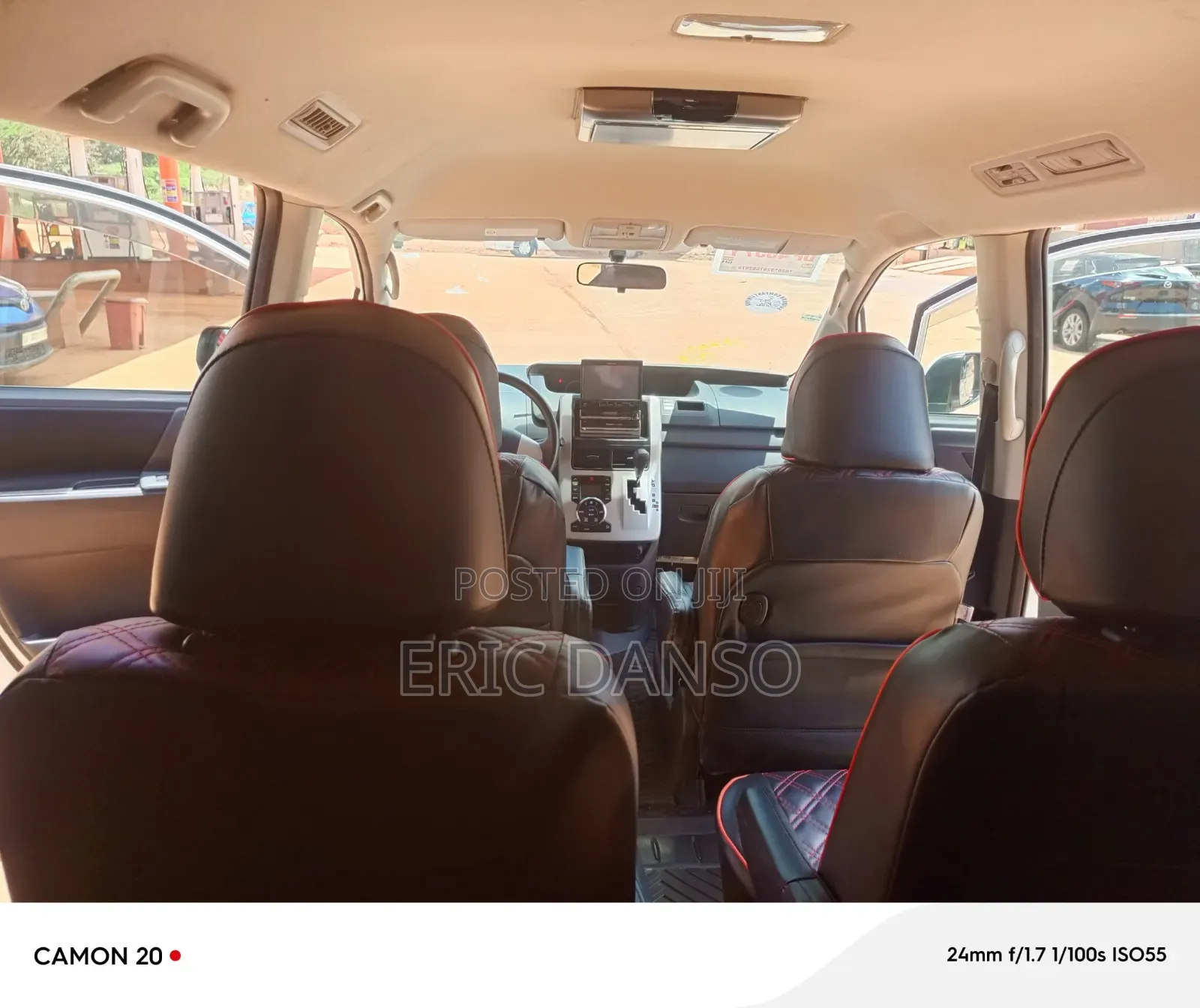 Toyota Voxy 2013 White