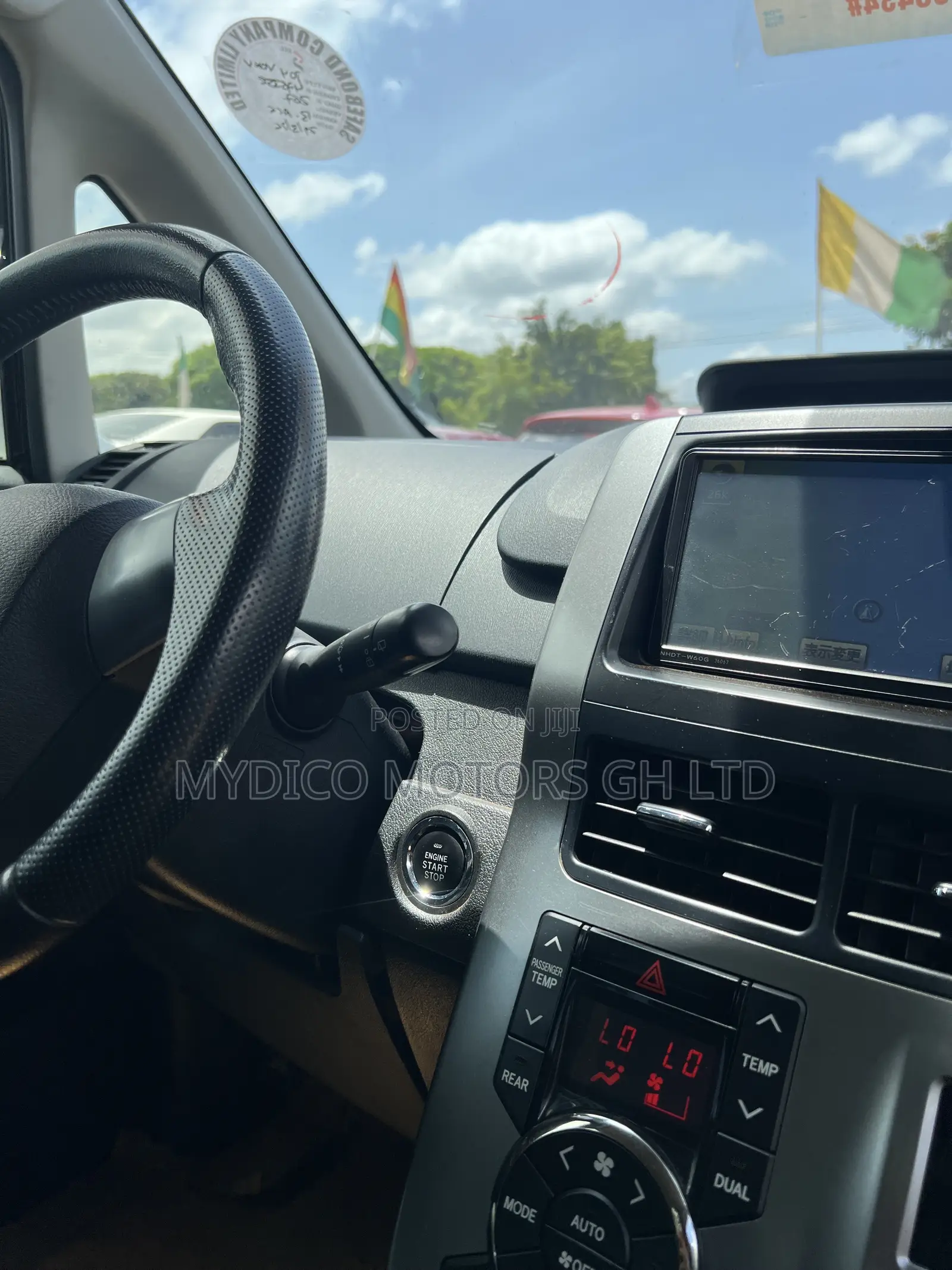 Toyota Voxy 2013 Black