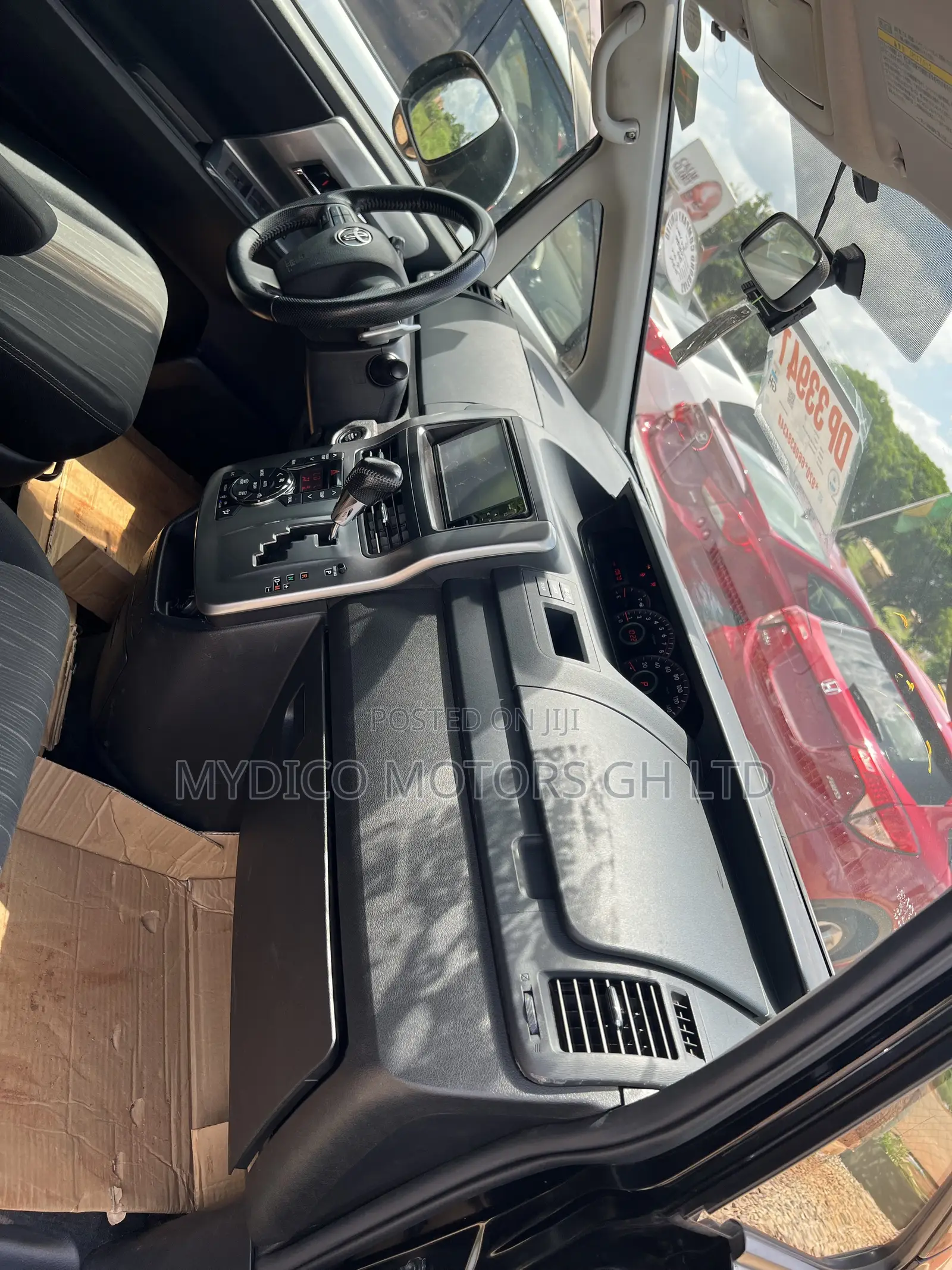 Toyota Voxy 2013 Black