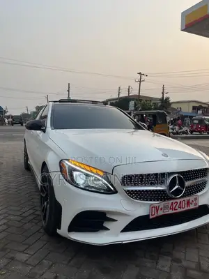 Mercedes-Benz C300 Base C300 AWD 4MATIC Sedan 2018 White