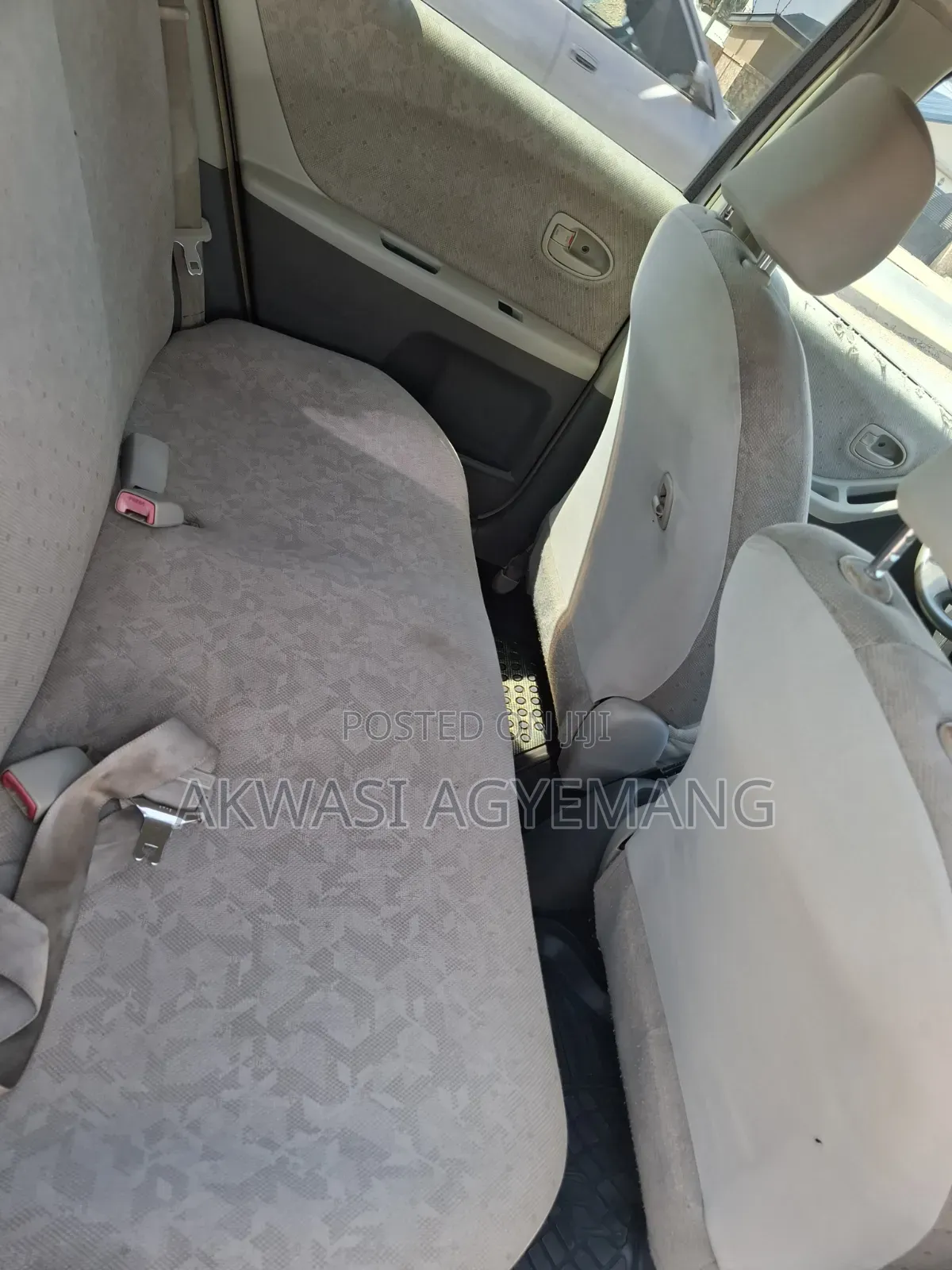 Toyota Vitz 1.0 FWD 5dr 2010 Silver