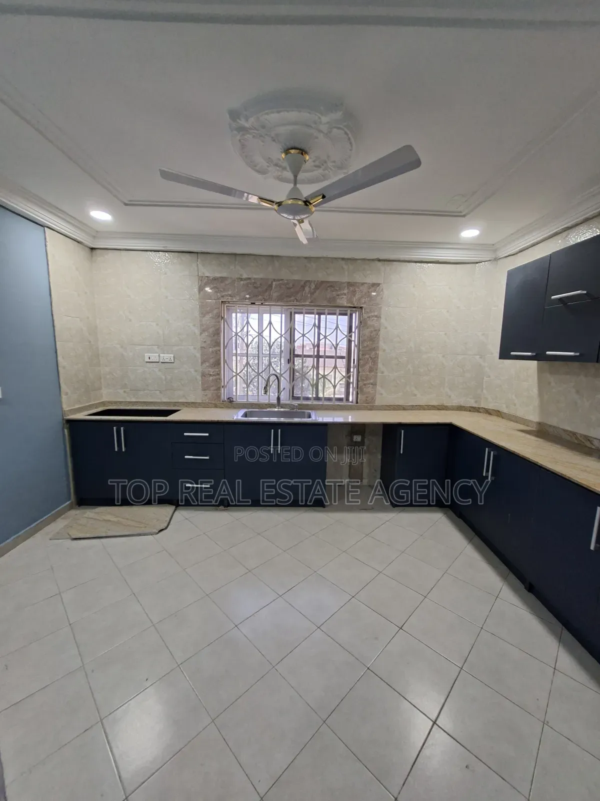 2bdrm Apartment in ,, Dome K. Boat, Ga East Municipal for rent