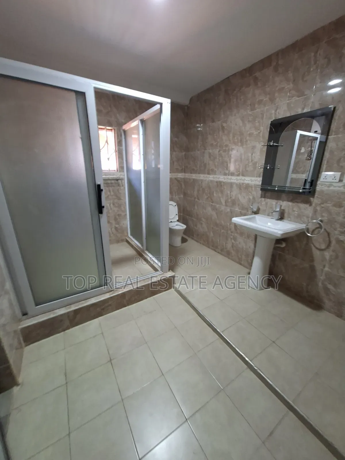 2bdrm Apartment in ,, Dome K. Boat, Ga East Municipal for rent