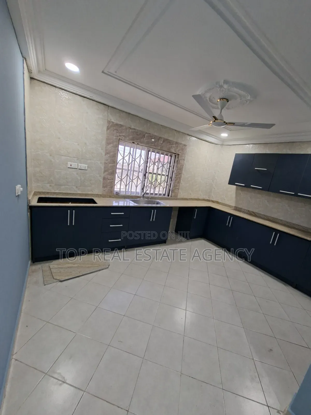 2bdrm Apartment in ,, Dome K. Boat, Ga East Municipal for rent