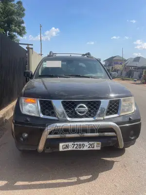 Nissan Navara 2014 Black