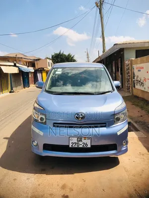 Toyota Voxy 2010 Blue