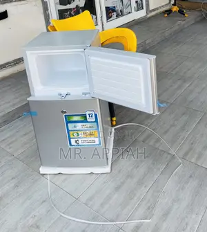 Double Door Electric Nasco Nasf2-12fl Table Top Fridge.