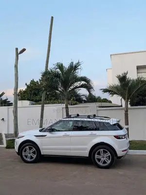 Land Rover Range Rover Evoque Pure Plus AWD 2013 White