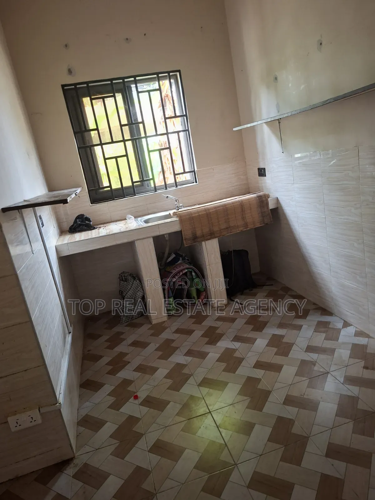 2bdrm Apartment in ,,Dome K. Boat, Ga East Municipal for rent