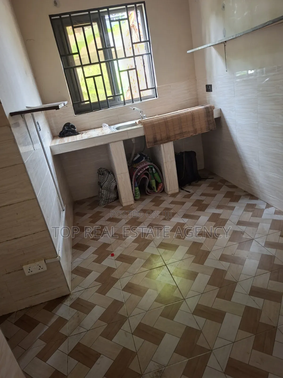 2bdrm Apartment in ,,Dome K. Boat, Ga East Municipal for rent