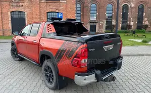 Toyota Hilux 2019 White