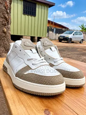 Original Men Sneakers Size 43