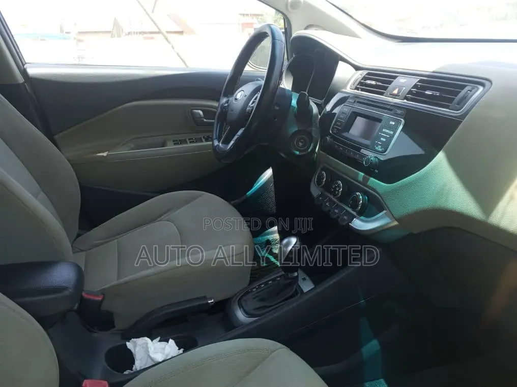 Kia Rio EX 4dr Hatchback (1.6L 4cyl 6A) 2016 Black