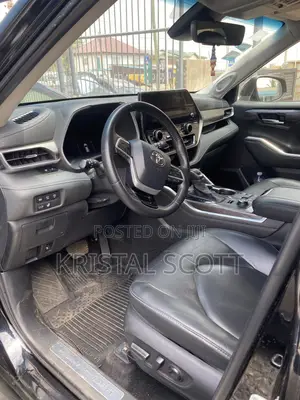 Toyota Highlander XLE 2019 Black