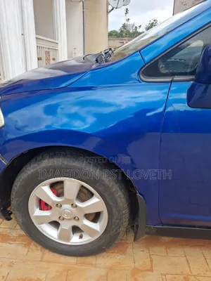 Nissan Versa 2010 Blue