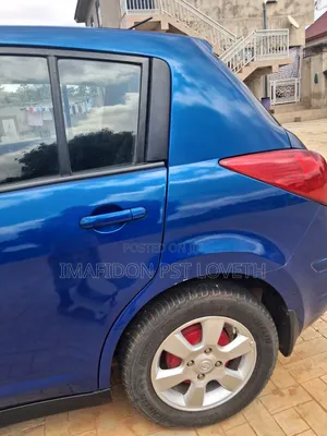Nissan Versa 2010 Blue