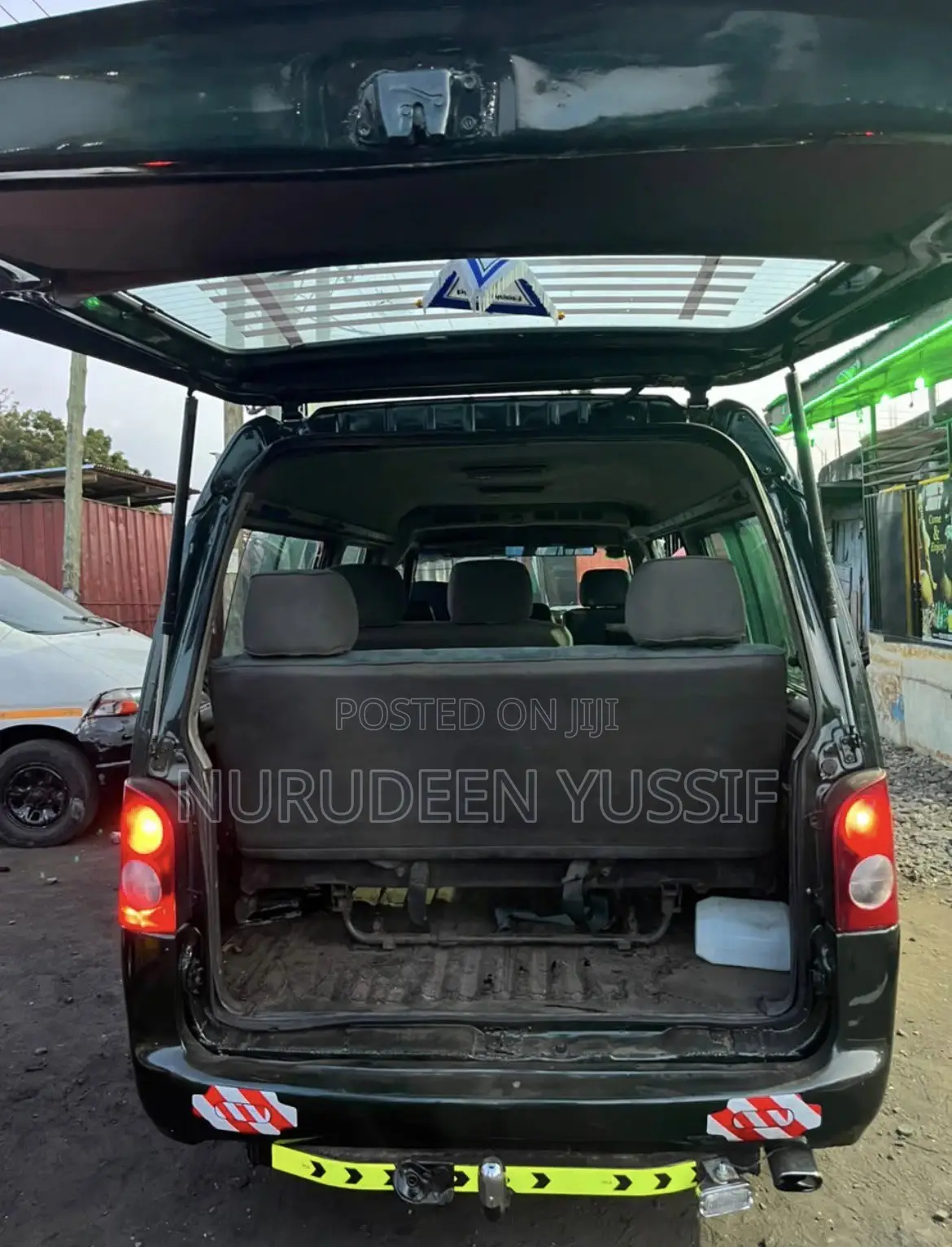 Hyundai H-100 2001 Black