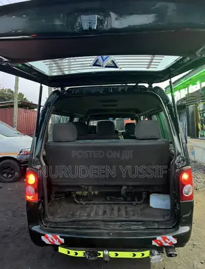 Hyundai H-100 2001 Black
