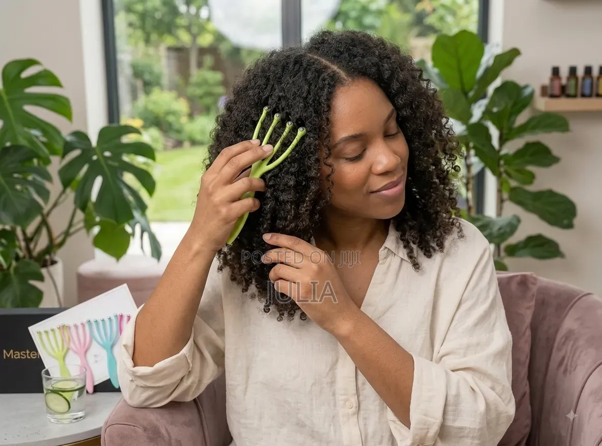 5-Claw Scalp Massager/Shampoo Brush