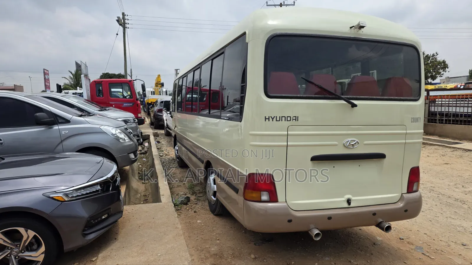 Hyundai County 2016 Gold