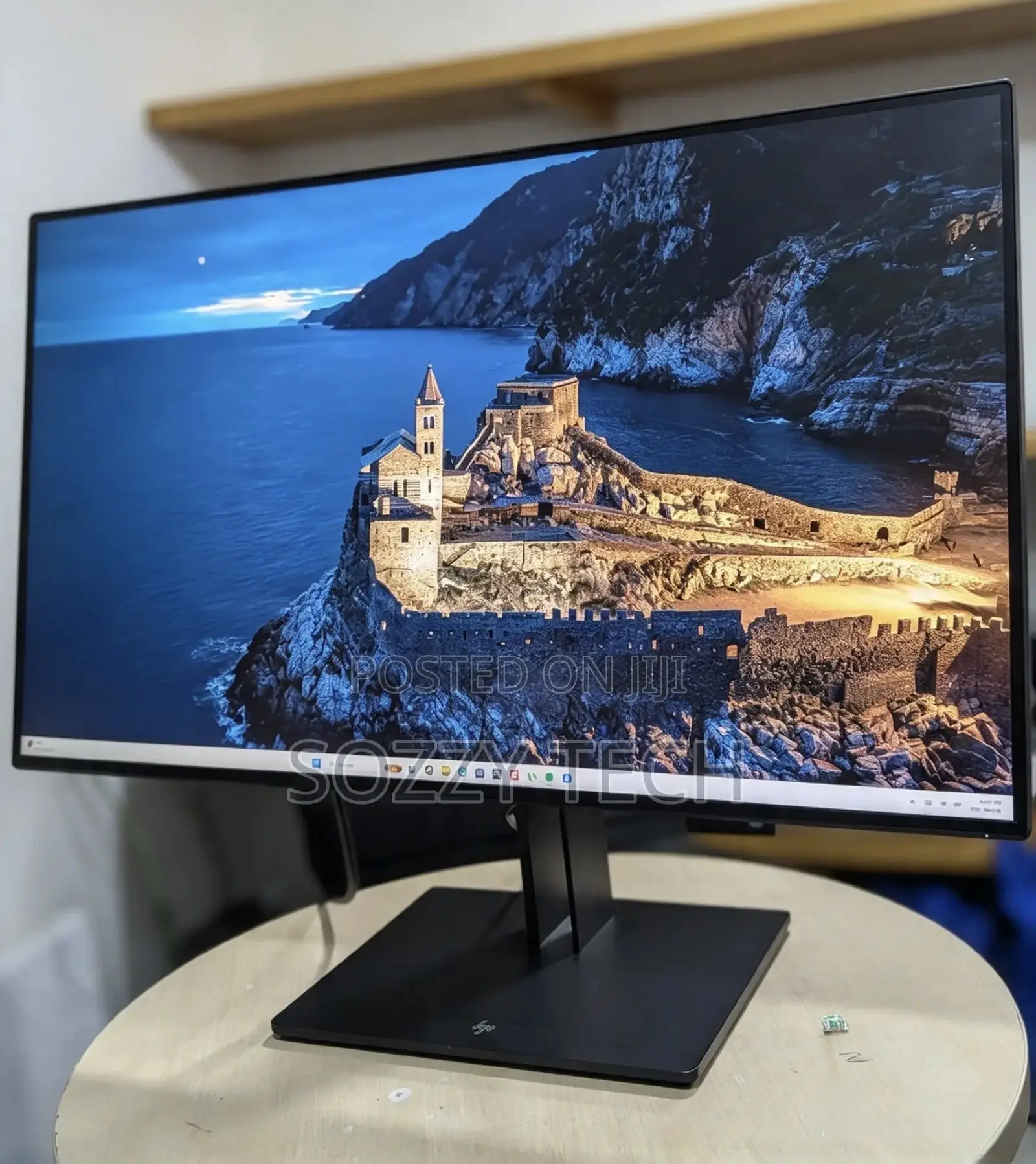 HP Z32 31.5 Inch 4k Uhd 3840 X 2160 Ips Led Backlit Hdmi Displayport
