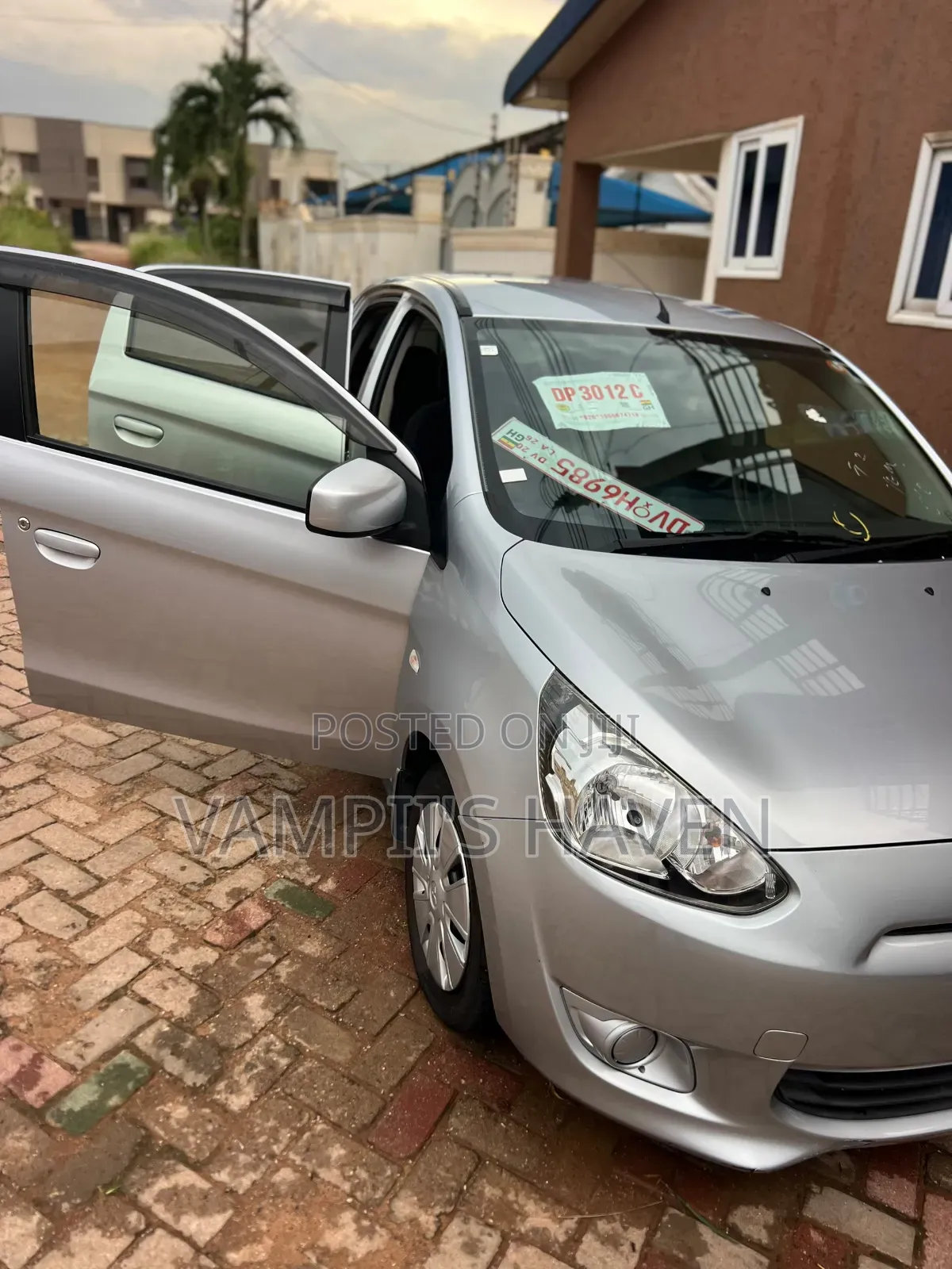 Mitsubishi Mirage 2014 Silver