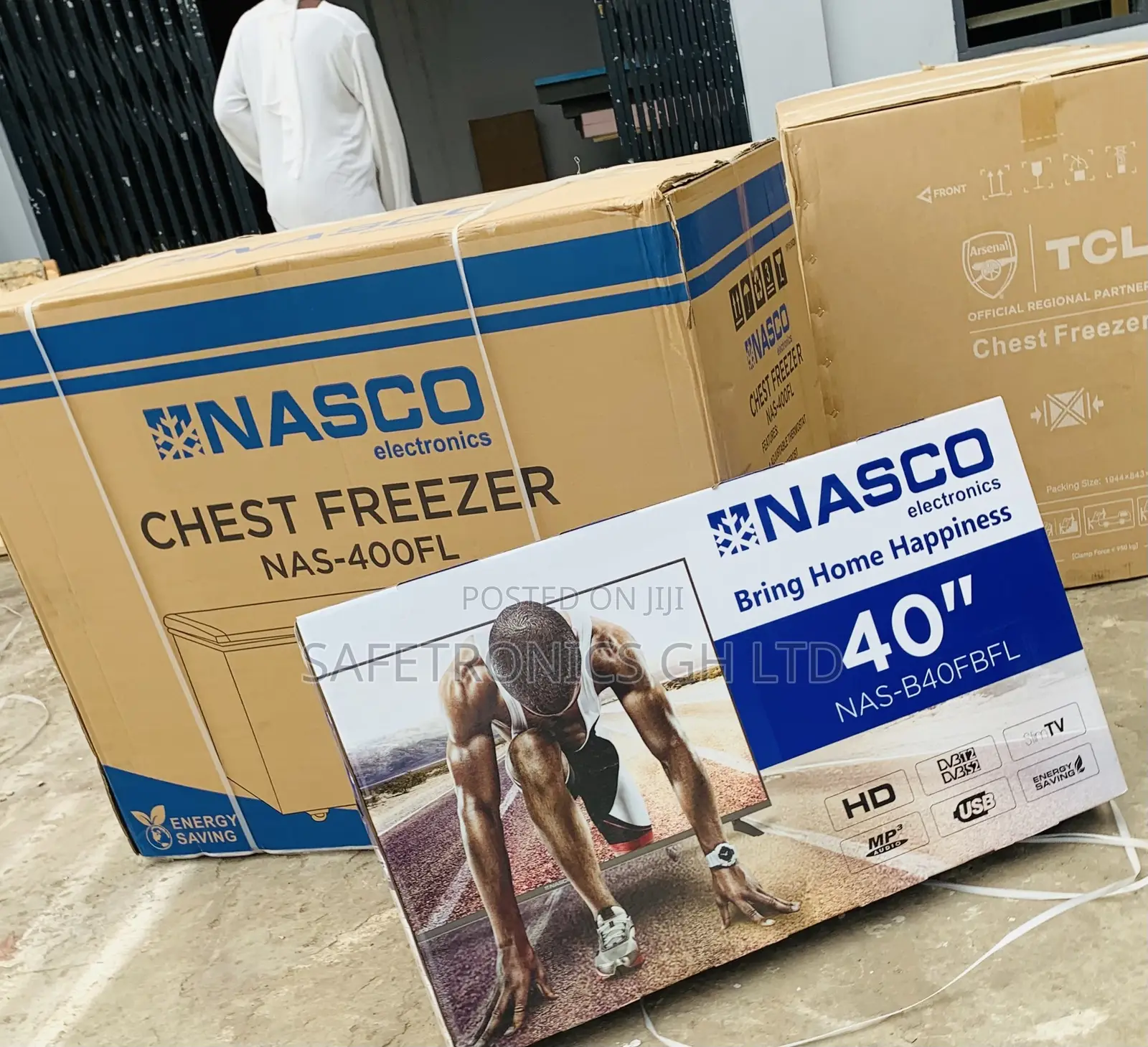 Ultra Vision (Nasco) 40 Inch Digital Satellite LED TV