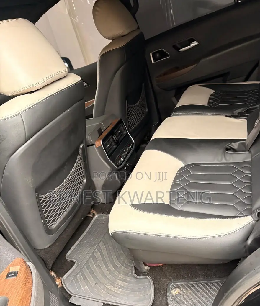 Toyota Land Cruiser 2015 Black
