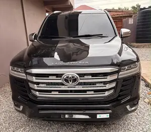 Toyota Land Cruiser 2015 Black