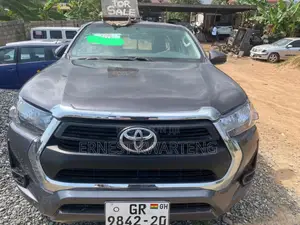 Toyota Hilux 2019 Black