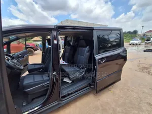 Toyota Voxy 2014 Gray