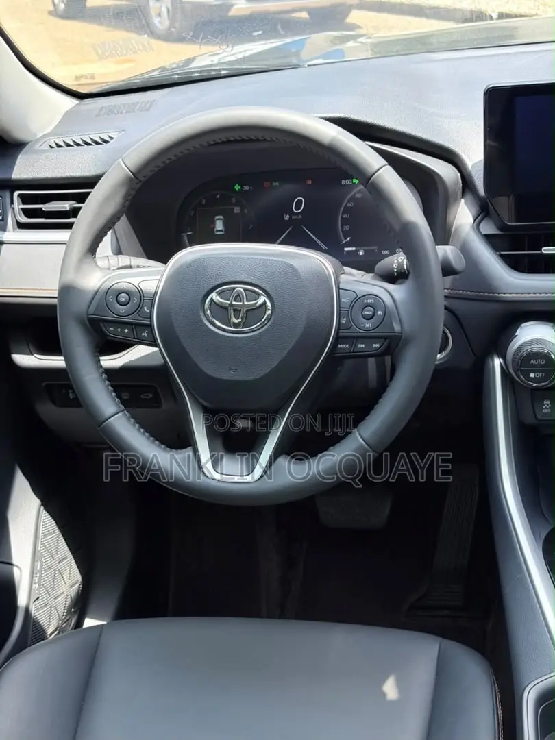 Toyota RAV4 XLE Premium 2025 Black