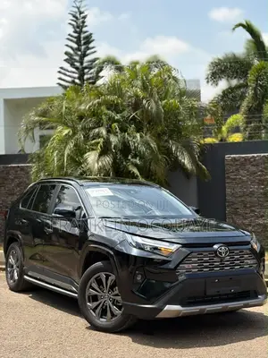 Toyota RAV4 XLE Premium 2025 Black