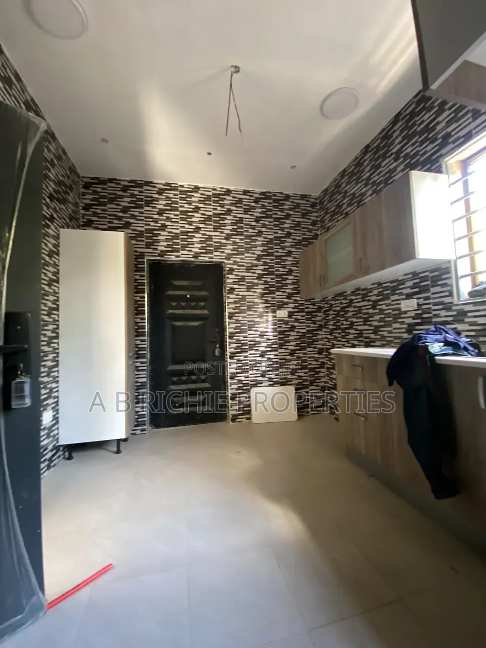 4bdrm House in Ab Richie Properties, Baatsona Total for rent