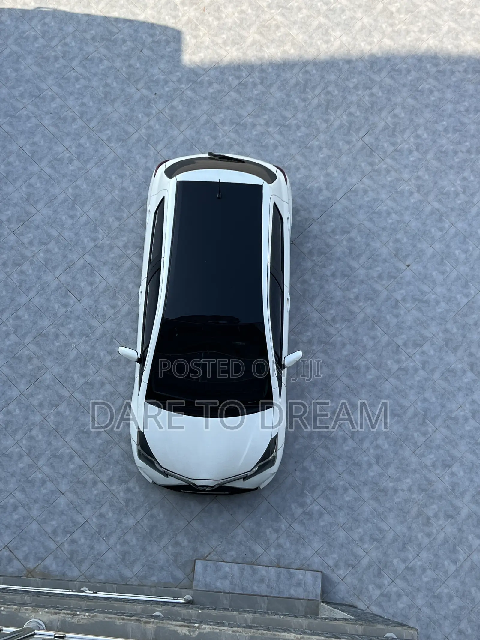 Toyota Yaris LE Hatchback 5dr 2015 White