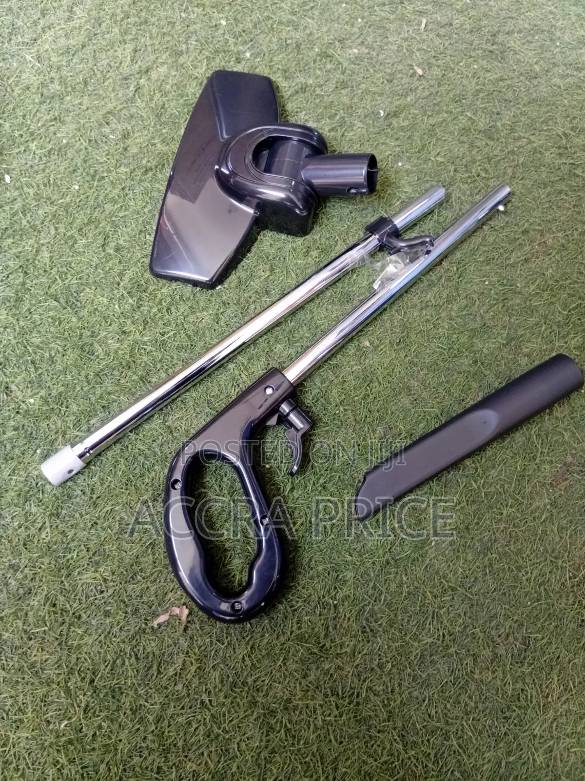 Decakila Compact Vacuum Cleaner for Home Cleaning Services