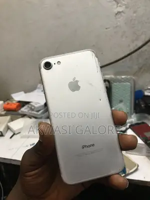 Apple iPhone 7 32 GB Silver