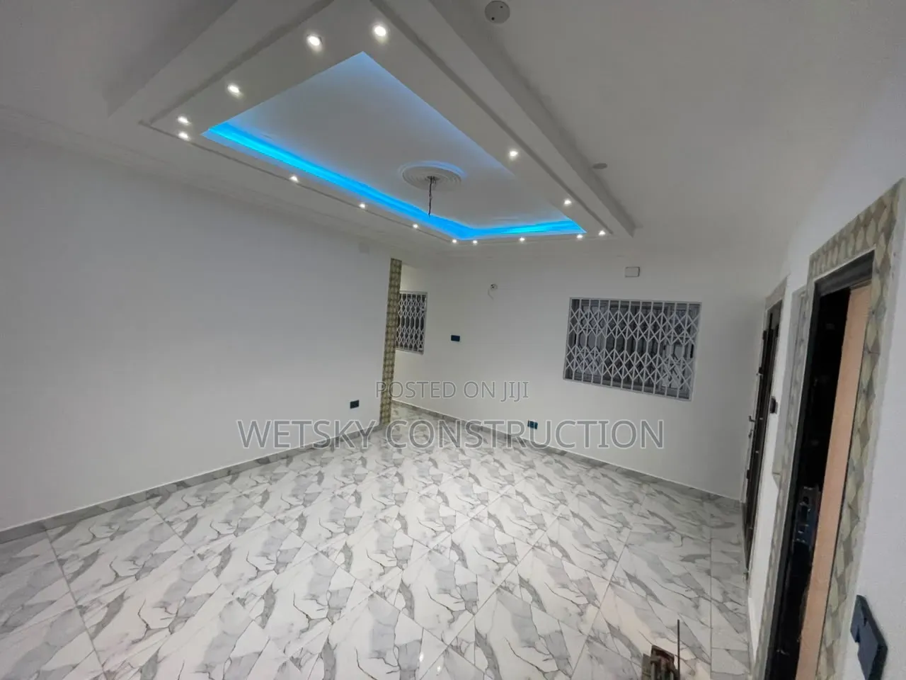 1bdrm Apartment in Awoshie Anyaa Deeper, Market for rent