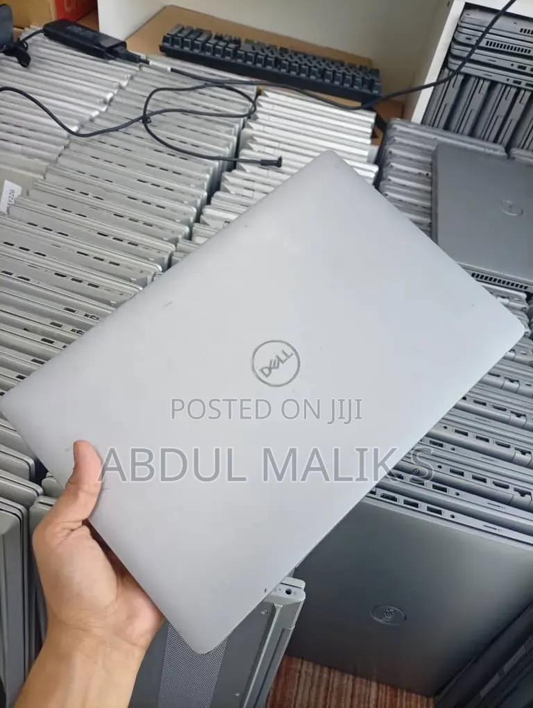Laptop Dell Inspiron 15 3511 8GB Intel Core i5 SSD 256GB