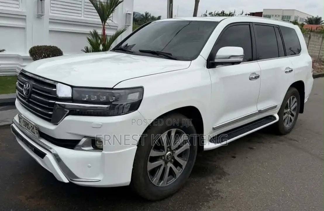 Toyota Land Cruiser 2014 White