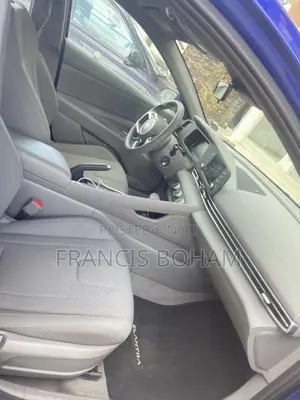 Hyundai Elantra Limited 2024 Blue